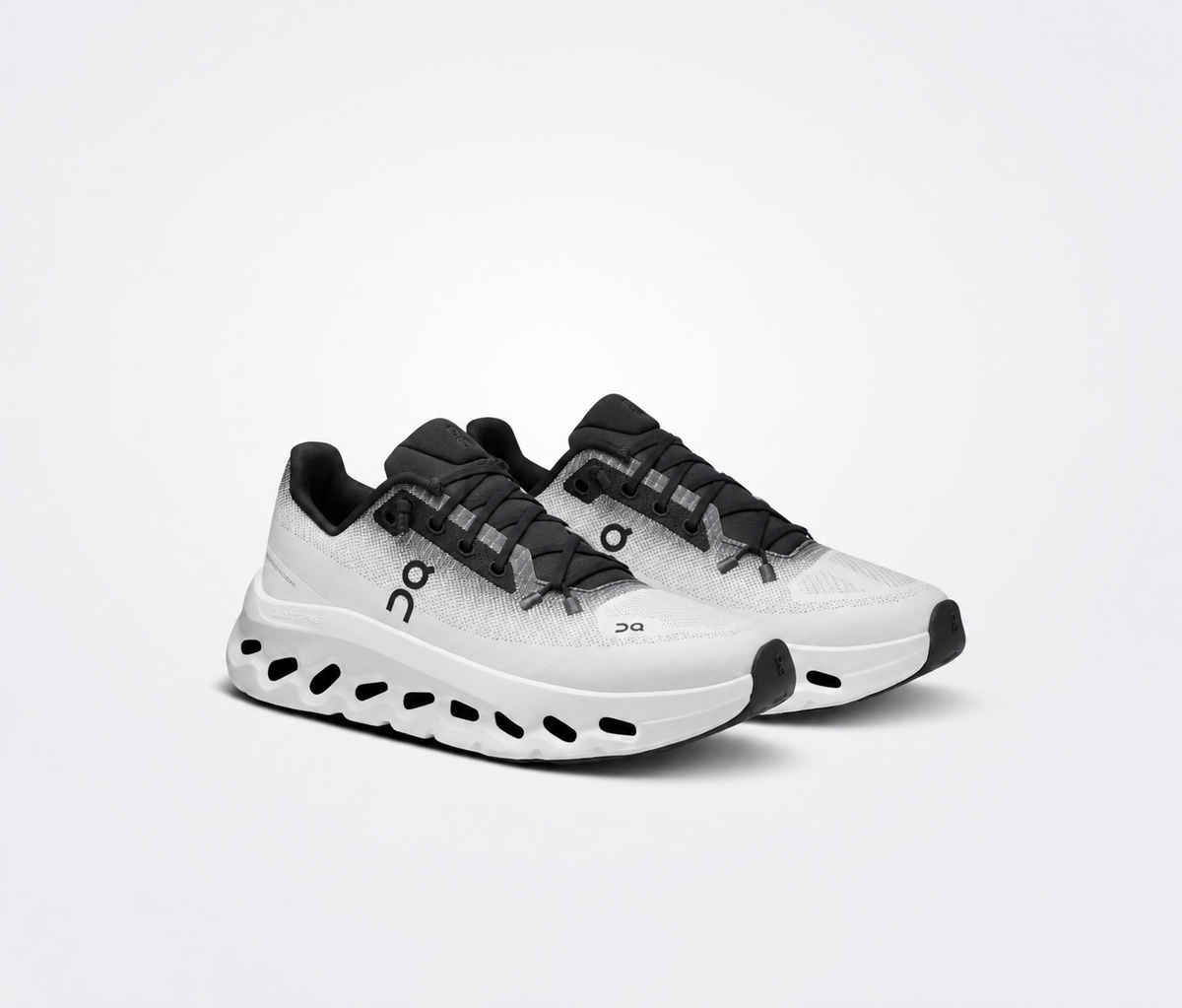 On Cloudtilt — Black / Ivory
