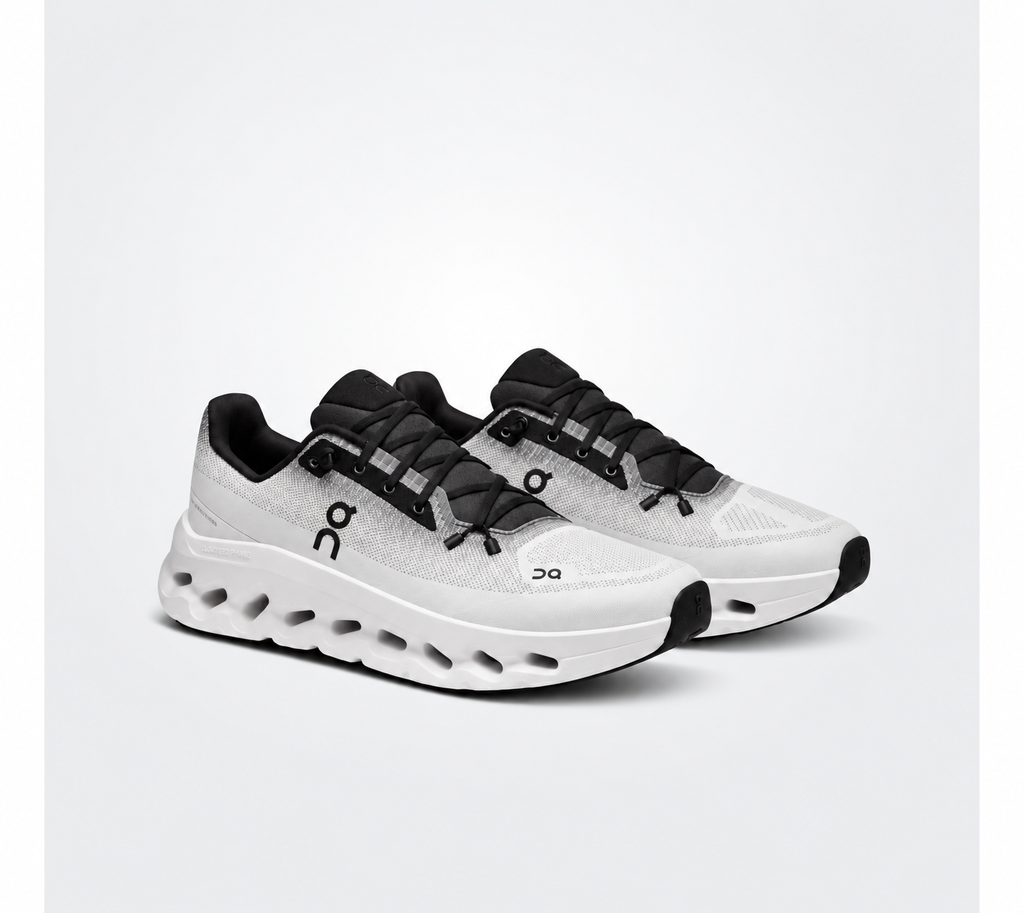 On Cloudtilt — Black / Ivory