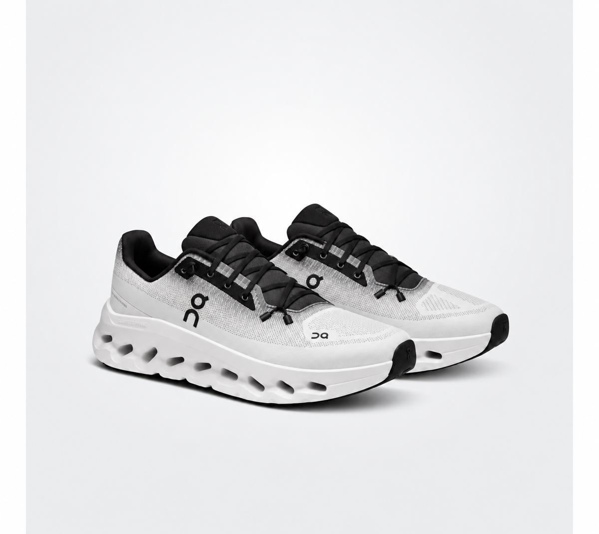 On Cloudtilt — Black / Ivory