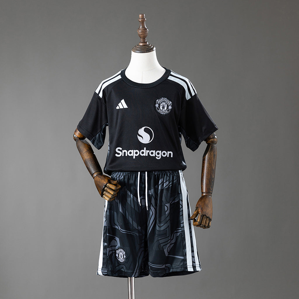 M-U 26/27 Goalkeeper Kids Kit Jersey