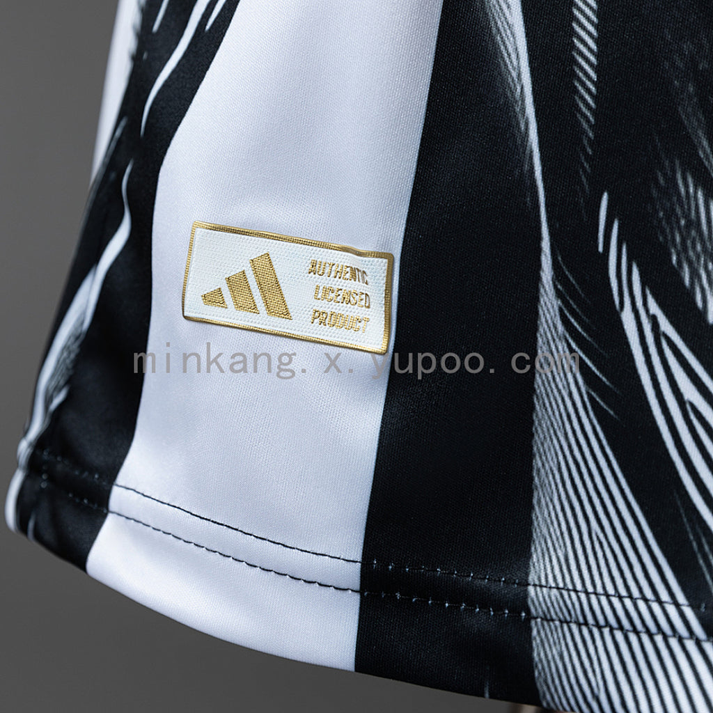 Newcastle United 26/27 Home Jersey