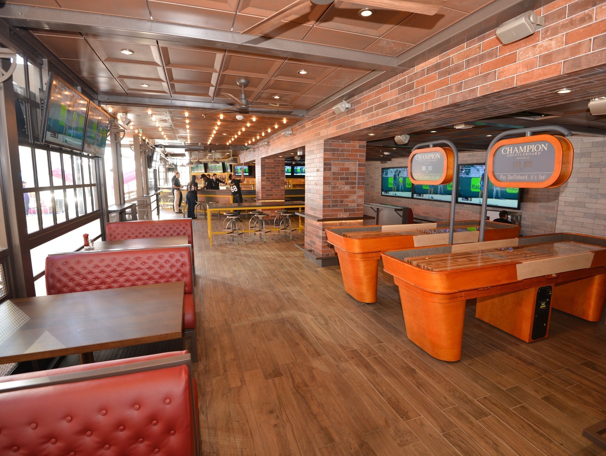 Capri Shuffleboard Table - Modern Elegance & Classic Style