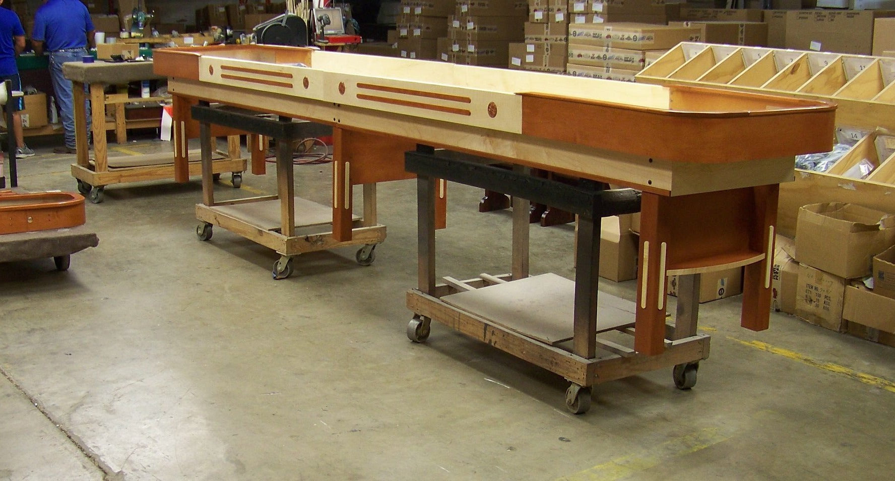 Grand Champion Shuffleboard Limited Edition - Prestige & Master Craft