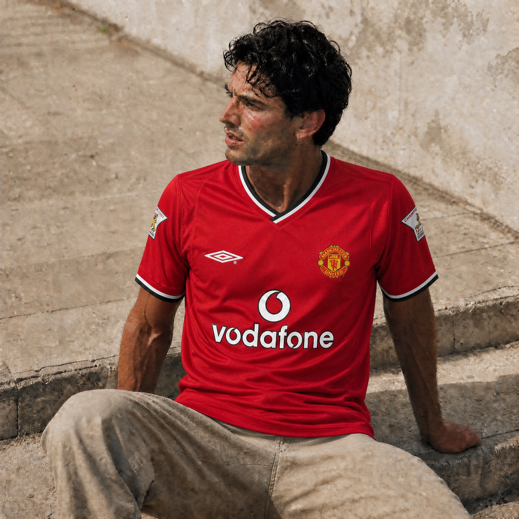 Beckham Manchester United Home Jersey 2001/02 — image 3
