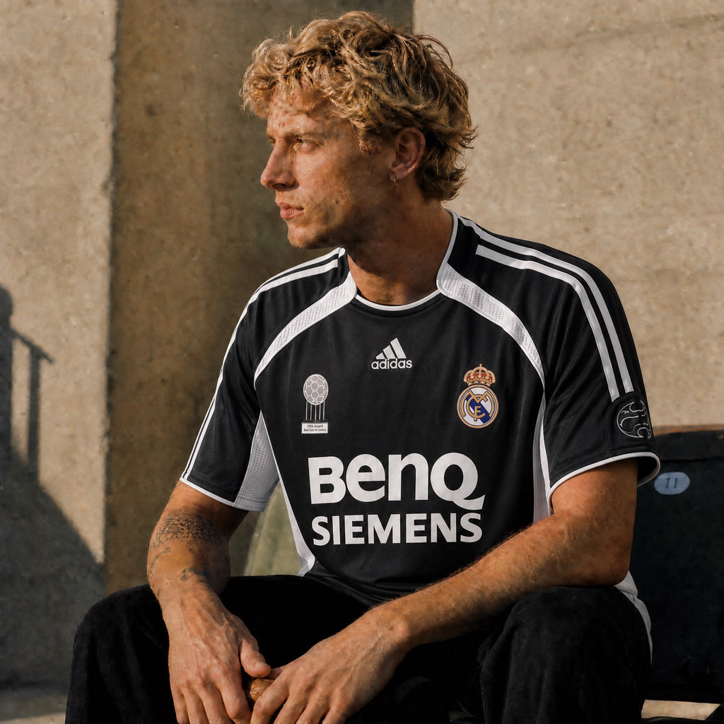 Chicharito Real Madrid Third 2006/07 Jersey — image 3