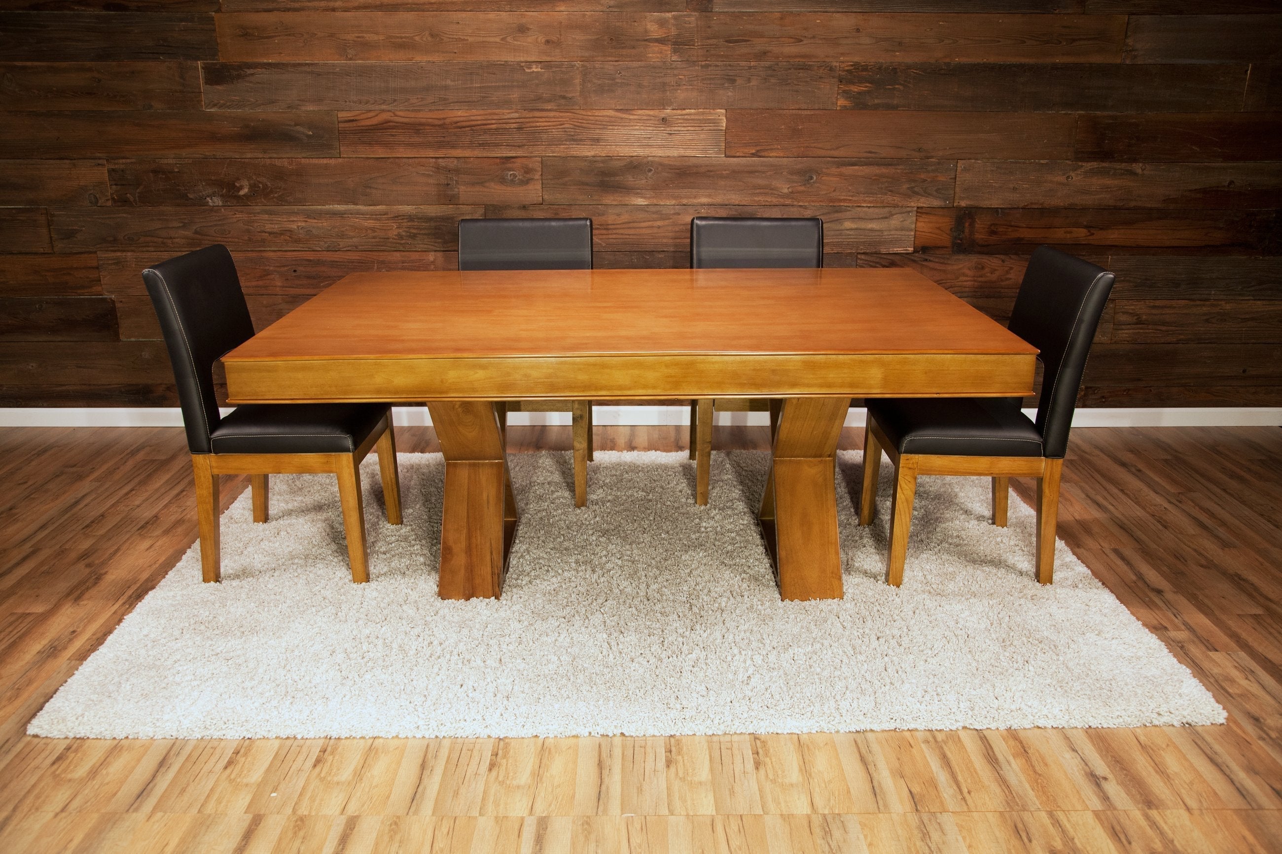 BBO Poker Tables Helmsley Poker Dining Table 8 Person