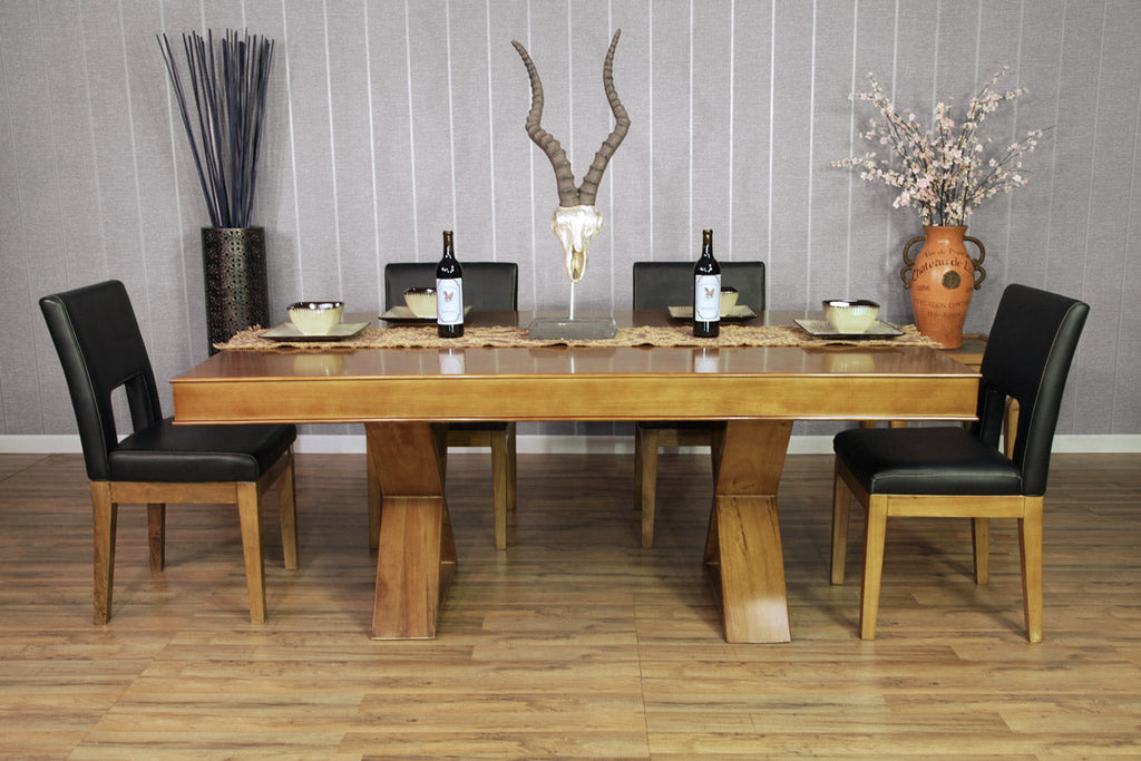 BBO Poker Tables Helmsley Poker Dining Table 8 Person