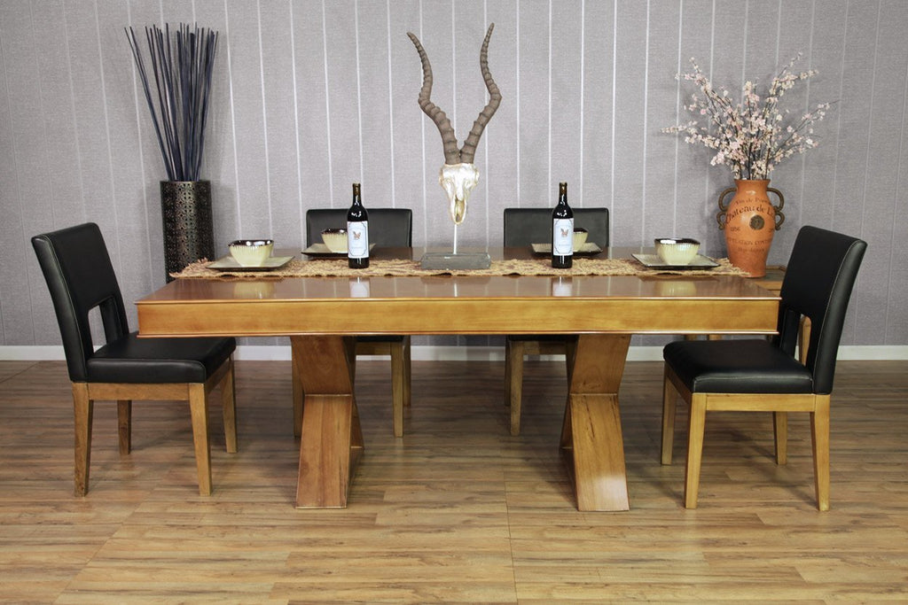 BBO Poker Tables Helmsley Poker Dining Table 8 Person