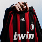 Kaká Milan Home Jersey 2008/09 — image 4
