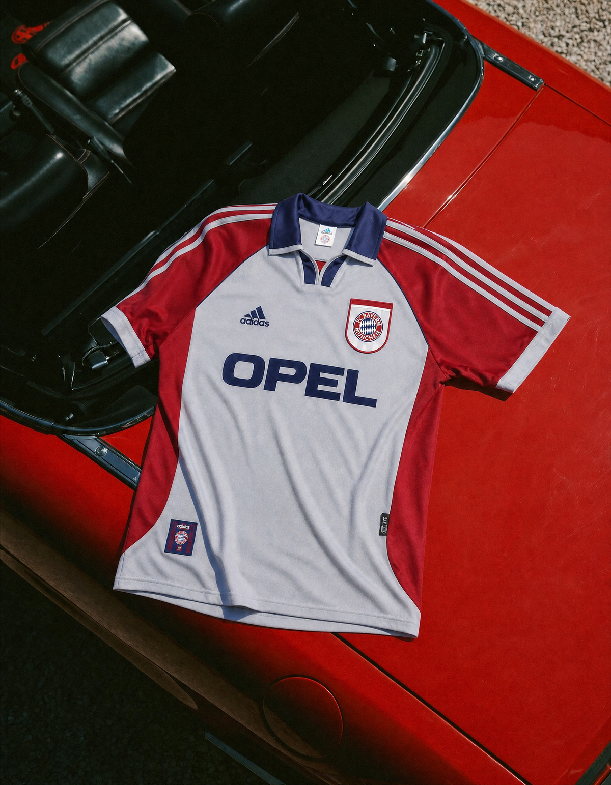 Bayern Munich 1998/99 Away Jersey — image 4