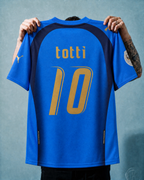 Totti Italy Home Jersey 2006 — image 4